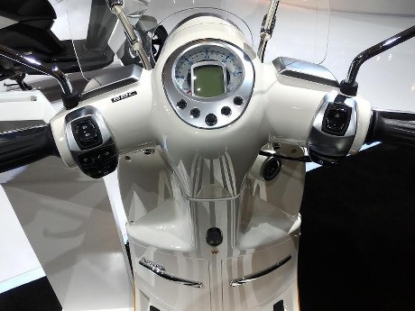 Sensasi Skuter Peugeot Django