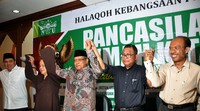 Sejumah tokoh agama seperti Romo Edy Purwanto, Pendeta Albertus Patty, Bhiksu YM Dutavira Mahastavira, Said Aqil Siradj hadir dalam Halaqoh Kebangsaan PBNU 'Pancasila Rumah Kita, Perbedaan Adalah Rahmat'. Pool/Lamhot Aritonang/detikFoto.