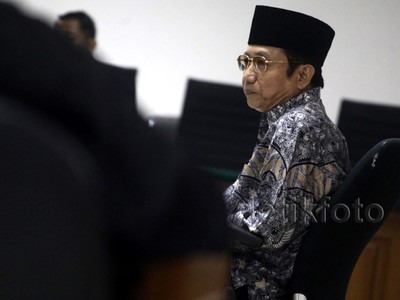 Waryono Karno Dituntut 9 Tahun Penjara
