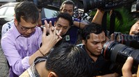 Aidir ditetapkan sebagai tersangka pada Jumat (21/8) lalu. Wakil Ketua DPRD Musi Banyuasin itu diduga menerima uang dari Bupati Musi Banyuasin Pahri Azhari.