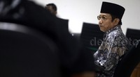 Jaksa juga meyakini Waryono terbukti melakukan korupsi sebagaimana dakwaan kedua yakni memberikan duit USD 140 ribu untuk anggota DPR periode 2009-2014, Sutan Bhatoegana. Duit ini diberikan untuk mempermulus pembahasan APBN-P TA 2013 di Komisi VII DPR.