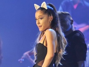 Penampilan Manis Nan Spektakuler Ariana Grande di Indonesia