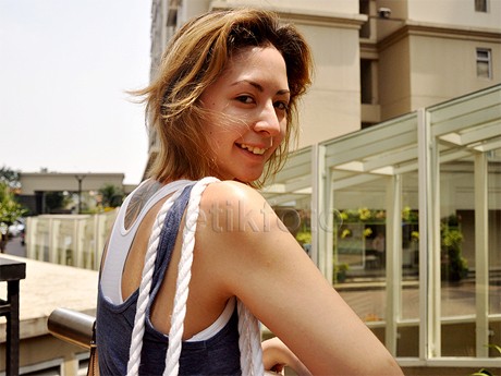 Pacari Kevin Aprilio, Naomi Lee: Cukup Dia Aja yang Jadi Artis