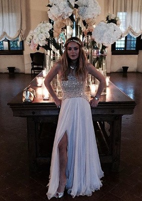 Duh! Perhiasan Lindsay Lohan Dicuri Saat Hadiri Pernikahan Teman