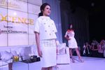 Raisa Cantik Berbibir Merah