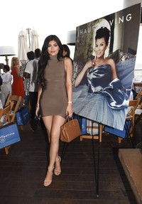 Tak mau kalah dengan sang kakak, Kylie Jenner menempati urutan kedelapan dengan 33,8 juta follower. Vivien Killilea/Getty Images/detikFoto.