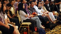 Ratusan peserta yang hadir menyimak tips sukses menjadi pengusaha yang disampaikan CEO Go-Jek dan Brodo.