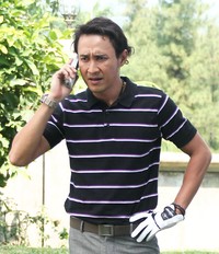 Sementara Agus Kuncoro berperan sebagai Hastono, pejabat yang terbelit utang jasa dari sang mafia. (Dok Starvision Plus Pictures)