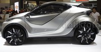 Lexus memperkenalkan LF-SA Ultra-Compact Concept pertama kali pada pada Maret 2015 lalu di Geneva International Motor Show. LF-SA Ultra-Compact Concept adalah model prototipe yang dirancang di studio ED2 / Toyota Europe Design Development di Nice, Prancis.