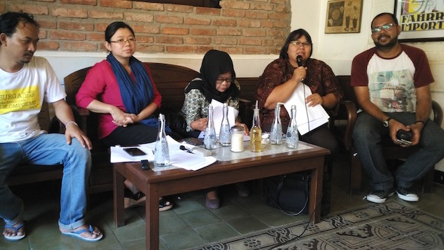 Suasana diskusi di Bakoel Koffie, Cikini (yud/detikINET) Suasana diskusi di Bakoel Koffie, Cikini (yud/detikINET)
