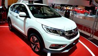 CR-V 2.4 L AT Presitge Special Edition Fender Audio ini menampilkan penambahan sistem audio yang di-tuning khusus oleh Fender untuk menghasilkan suara yang semakin jernih dan berkarakter, serta beberapa perubahan pada eksterior. Aris Ginanjar/detikOto.