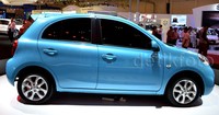 Nissan March dari tampilan samping (Aris Ginanjar/detikOto).