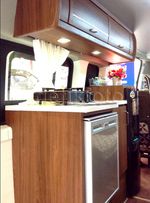 Maxus V80, Anti Mainstream