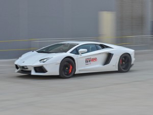 Disopiri Naik Lamborghini, Mirip Naik Wahana di Dufan