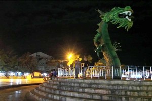 Nongkrong Malam Hari di Bau-bau, Pantai Kamali Tempatnya!