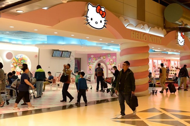 Ruang Tunggu Bandara Taipei Paling Keren Sedunia