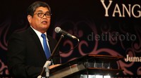 Ketua Umum Peradi Fauzi Hasibuan memberikan sambutan.