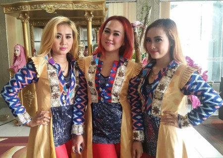 Tersangkut Kasus Hukum, 3 Kucing Tetap Manggung