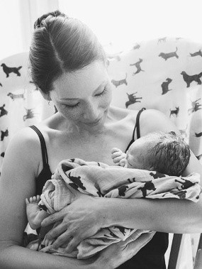 Lucy Liu Dikaruniai Seorang Putra Lewat Ibu Pengganti