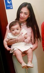 Centilnya Arsy Kecil-kecil Sudah Pakai Heels