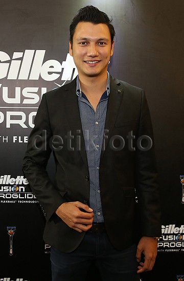 Hot Daddy, Christian Sugiono