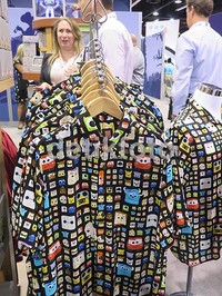 Kemeja dengan desain karakter Pixar yang dirancang legenda hidup John Lasseter langsung ludes dalam hitungan menit.