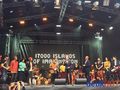 Museumsuferfest 2015 Dibuka Walikota Frankfurt dan Dubes Fauzi Bowo di Panggung Indonesia