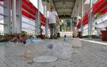 Sampah Berserahkan di JPO HI