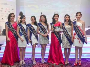 Airin Aisyah, Gadis Cantik Jago Mengaji Peraih Mahkota Miss Auto Show 2015