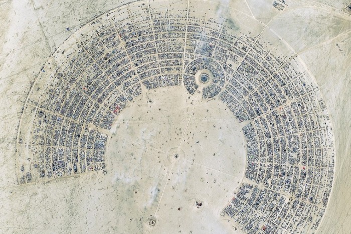 Ada Bandara Dibangun Ulang Tiap Tahun, Tapi Cuma Dipakai Seminggu