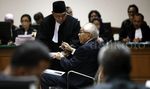 Sidang Pembacaan Dakwaan OC Kaligis