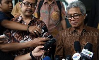 Saya hari ini hanya melaporkan LHKPN, sebagai kewajiban saya, kata Dwi di KPK, Jl HR Rasuna Said, Jakarta Selatan, Senin (31/8/2015).