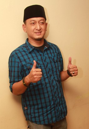 Istri Sempat Cemburu Ustad Zacky Banyak Terima BBM dari Fans Wanita