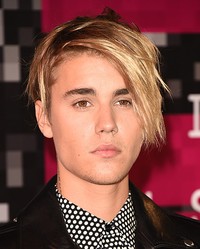Bagaimana menurut kamu rambut polem Justin Bieber ini, Belieber? Jason Merritt/Getty Images/detikFoto.