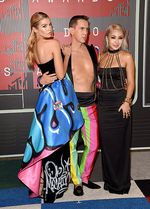 Begini Gaya CL '2NE1' di MTV VMA 2015