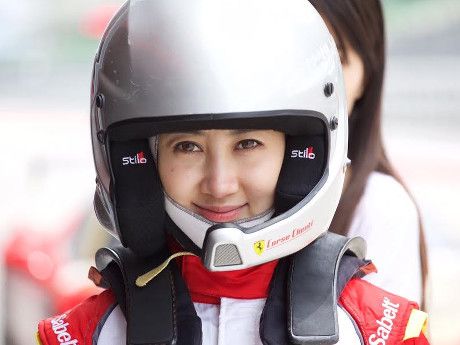 Pembalap Wanita di Ferrari Challenge