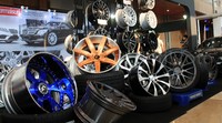 Pelek yang ditawarkan di GIIAS adalah ADV1, KMC Wheels, OZ Racing, Rotiform, Vossen, Forgiato, Rays, serta HRE.