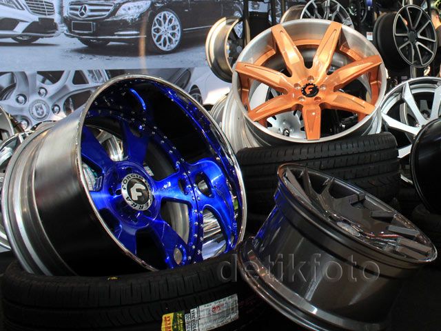 Berburu Pelek Mobil di GIIAS