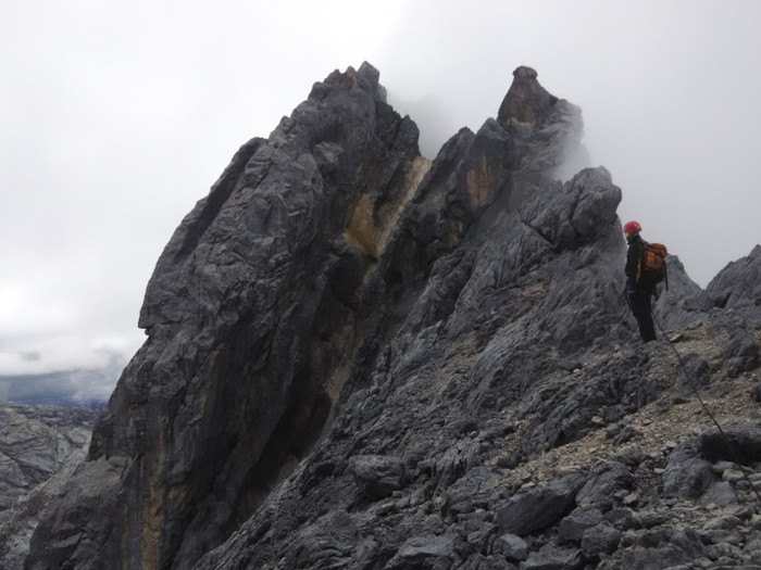 Puncak Carstensz, Puncak Tersulit Ketiga di Dunia