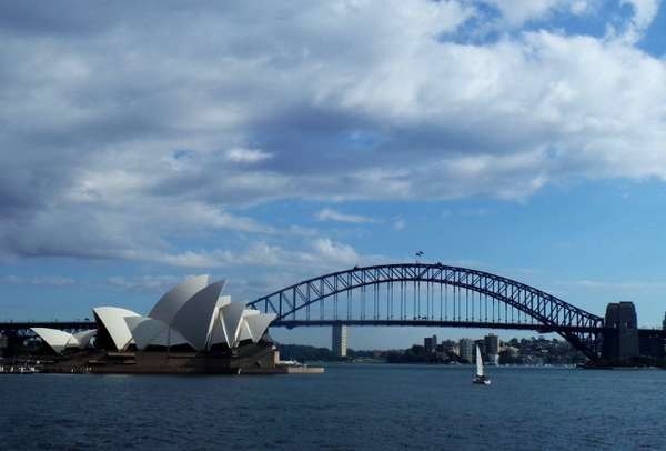 Pemerintah Masih Berusaha Lobi Australia untuk Bebas Visa
