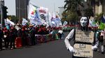 Ribuan Buruh Longmarch ke Istana
