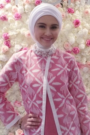 Dampingi Raisa, Zee Zee Shahab Jadi Brand Ambassador Terbaru Ponds