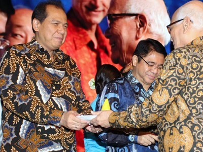 CT dan Menperin Hadiri Ultah GarudaFood