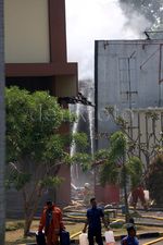 Gardu Listrik Kembangan Terbakar