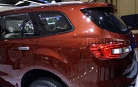 Hyundai Santa Fe Dspec Limited Edition ini mengusung mesin 2.2 CRDI VGT, yang memiliki kekuatan hingga 197 tenaga kuda dan torsi mencaoai 445 Nm. Selanjutnya untuk pilihan mesin bensinnya, Santa Fe limited Edition ini akan mengusung mesin 2.4 liter MPI D-CVVT.