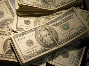 Menyiasati Rencana Traveling Saat Dolar Lagi Tinggi
