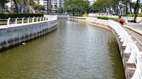 Sungai itu terletak di kawasan Rasuna Epicentrum, Jalan HR Rasuna Said, Jakarta Selatan.