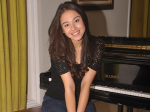 Agesh Palmer Ngefans Jennifer Lawrence Hingga Raline Shah