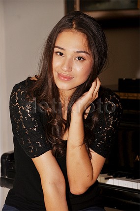 Agesh Palmer, Si Duyung Cantik Berdarah Selandia Baru