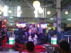 Kemeriahan Rabu Rasa, Bersantap Enak di Pasar Santa